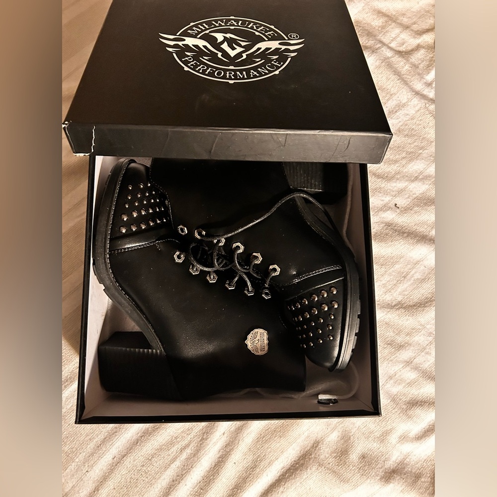 Milwaukee leather boots